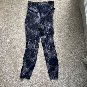 Lululemon Base Pace size 4